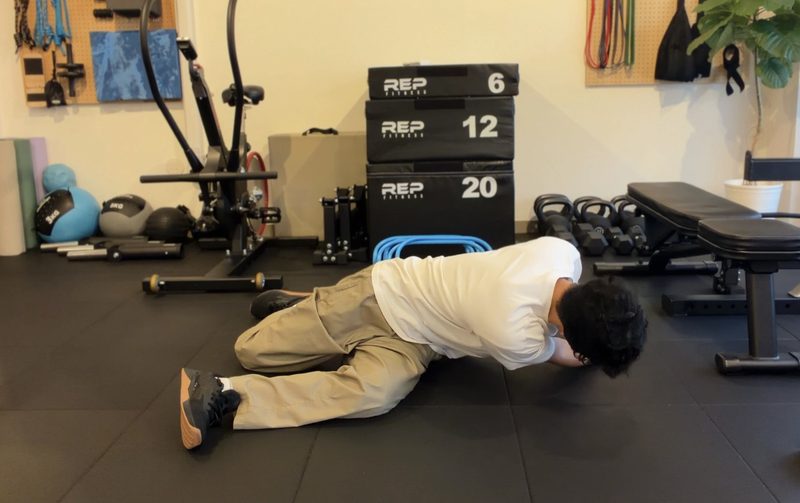 ゴルフ肘が治らない人がやるべきストレッチ